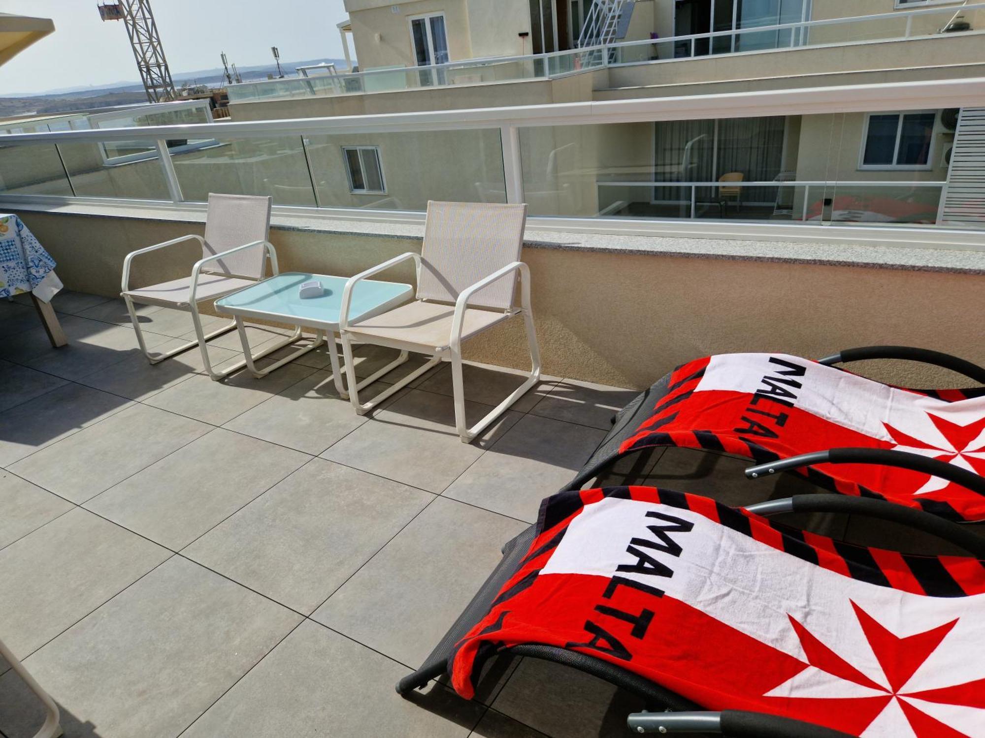 Sea View New Penthouse Terrace & Garage Parking Daire St. Paul's Bay Dış mekan fotoğraf