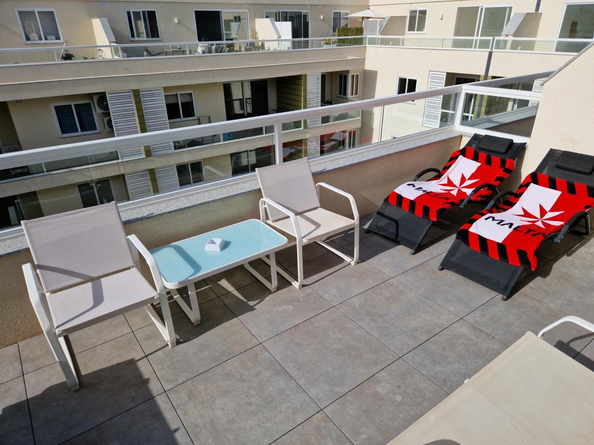 Sea View New Penthouse Terrace & Garage Parking Daire St. Paul's Bay Dış mekan fotoğraf