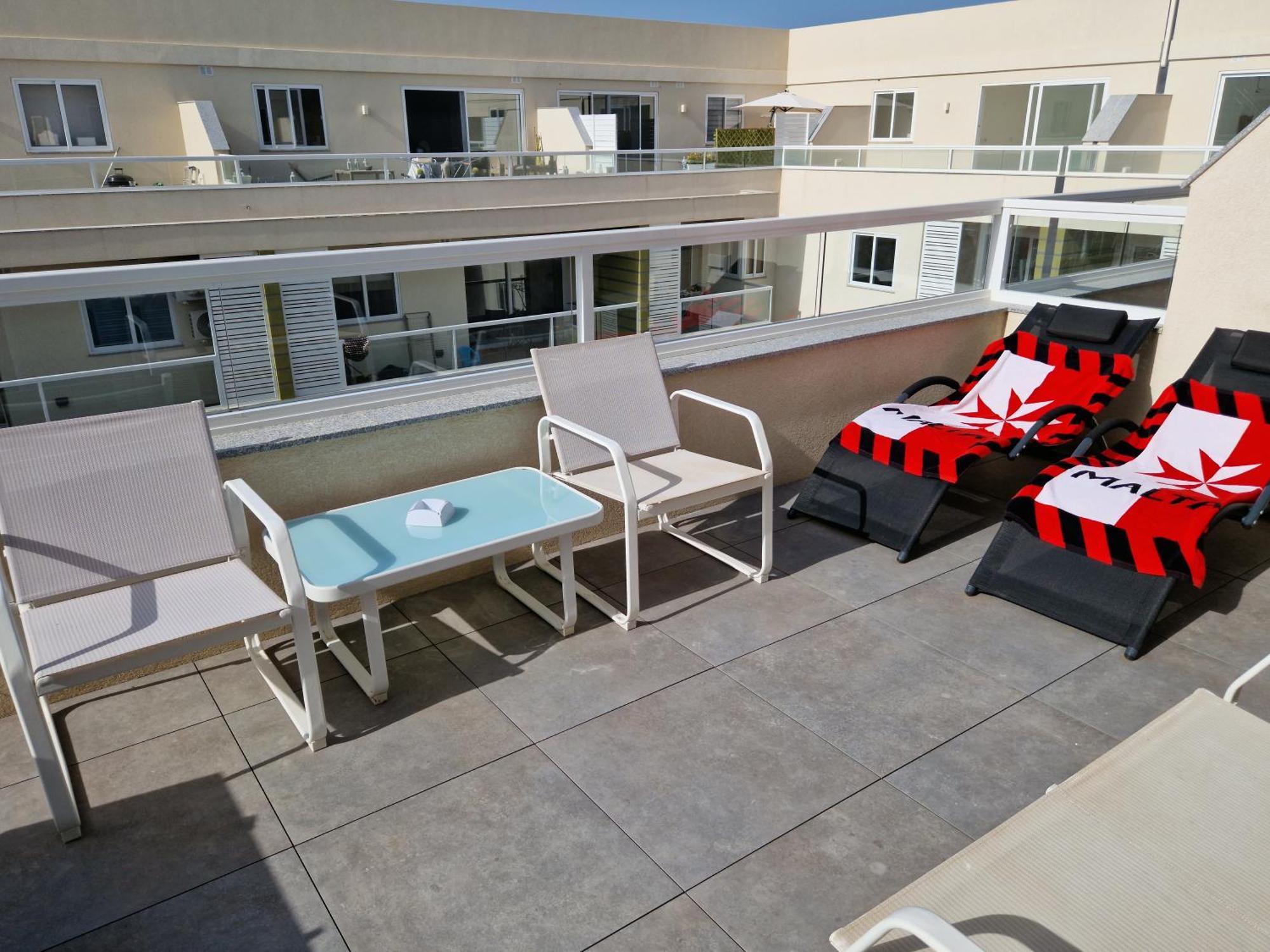 Sea View New Penthouse Terrace & Garage Parking Daire St. Paul's Bay Dış mekan fotoğraf